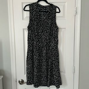 Polka dot sleeveless dress with elastic waist